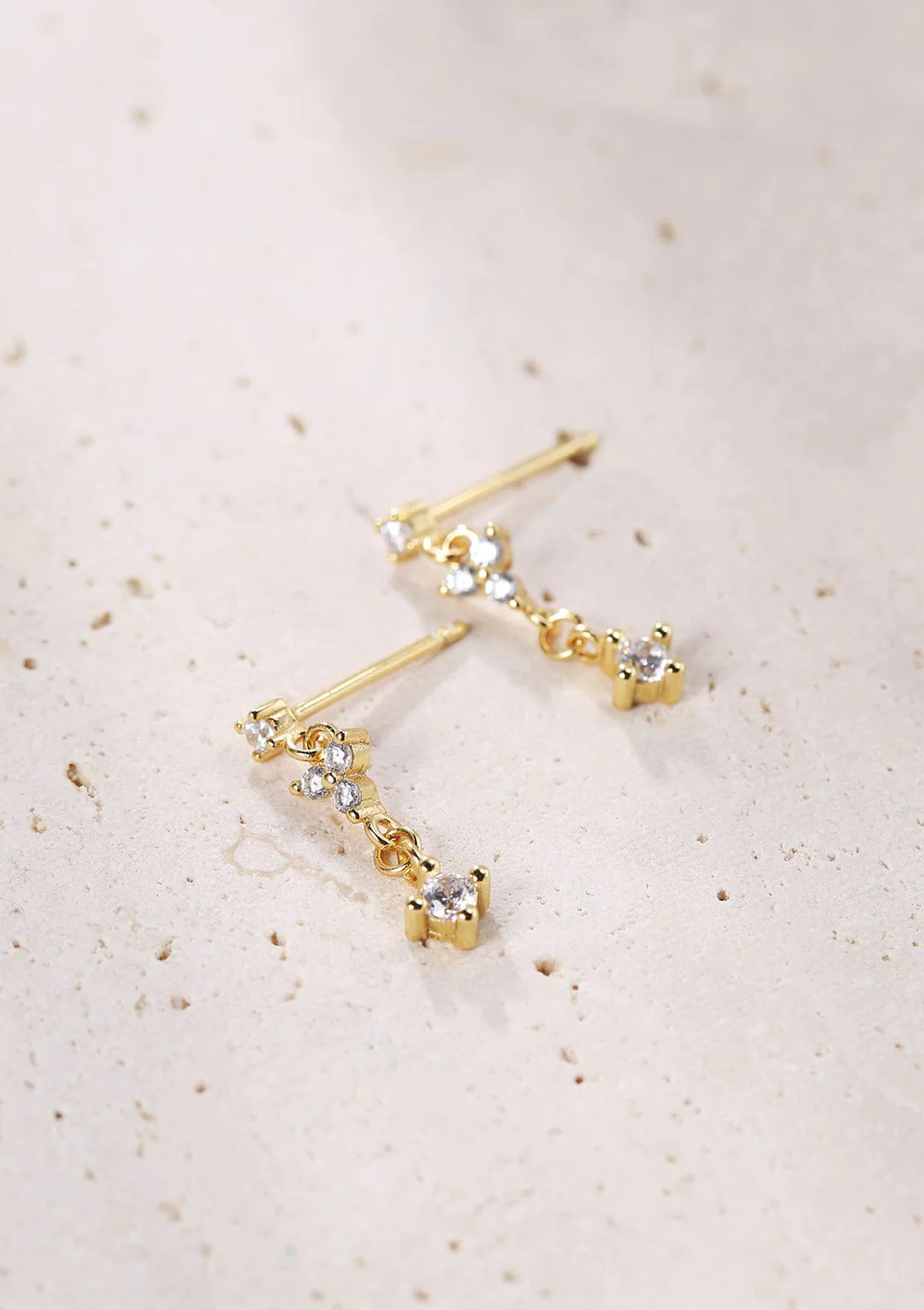 Teardrop gold Earrings